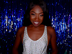 Ebony stripper Anne Amari drops all of her clothes and rides in POV