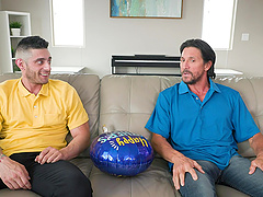 Cum loving cuties Penelope Woods and Kourtney Rae share two dudes