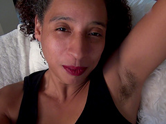 Homemade video of Divine pleasuring her hairy pussy with a dildo