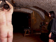 Brunette Lady Nicole enjoys while pleasuring her fat boyfriend