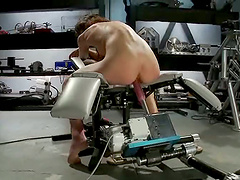 Hot chick has great time with fucking machines