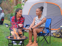 Sarai Minx moans while getting fingered by kinky Maya Farrell