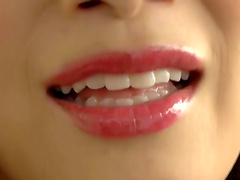 Kobayakawa Reiko enjoys while being fingered by her boyfriend