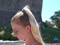 Girlfriend Riley Star in pov foot fetish action