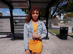 Willow Ryder enjoys while getting penetrated by her lover