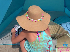 Purple haired slut Lily Adams drooling on a dick in the car