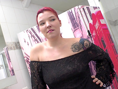 Lesbian anal fisting with Rose and Carlie