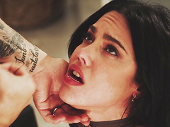 Pretty brunette Apolonia Lapiedra gets a facial ending in HD