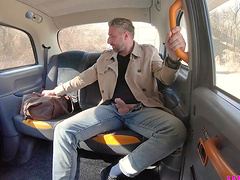 The girl from the gang had sex with her friend in the car.