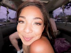 There's nothing better for Malina Melendez than fucking in the car
