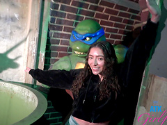 Amateur video of cute girlfriend Amber Summer getting naughty