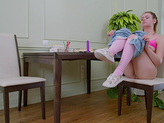 Kitsune Liss plays with herself in a fun and flirty way.