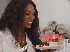 Ana Foxxx moans while getting eaten out by naughty Elsie