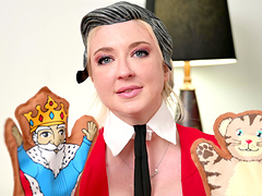 Ebony Mystique loves sharing some sex toys with Leya Falcon