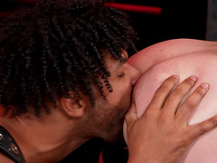 Gay dude Tony Genius sucks a cock before fucking Luda D'Amore