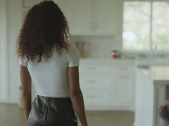 Scarlit Scandal gets messy with intense cumshots