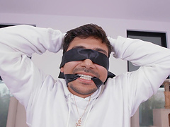 Maya Woulfe and Jane Wilde share cock in threesome