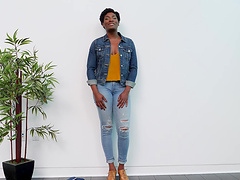 Hardcore interracial fucking during casting with ebony Kelly