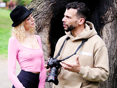 Smooth and erotic fucking with adorable blonde Isabella De Laa