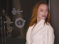 Horny Lindsay Lee spreads legs for best friend Madison Morgan