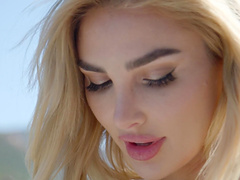 Seductive blonde Kenzie Anne opens legs to be fucked in missionary