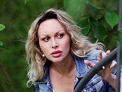 Erotic FFM threesome with hot Lenina Crowne and sexy Karina King