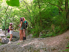 Hot lesbians drop their panties for an outdoors quickie - Una Fairy