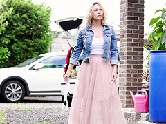 FFM threesome with naughty chicks - Lenina Crowne & Karina King