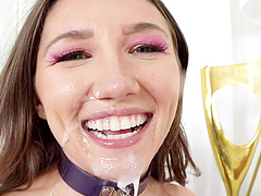 Seductive Maya Woulfe plays with a nice buttplug before riding