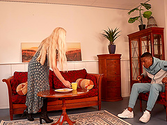 Mature milf with big tits Lexxie Wilde gets pounded by big black dong