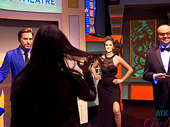 Brunette hottie Aliya Brynn gives her boyfriend a steamy blowjob