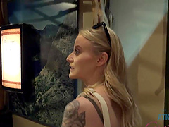 Video of amateur Paris White showing her pussy and tits outdoors