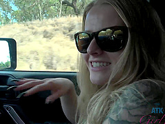 Skinny Paris White got fucked on the beach in public