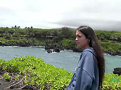 Mi Ha Doan enjoys while getting nicely fingered in the car