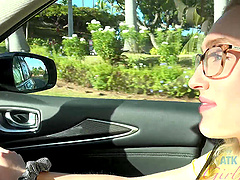 Blonde bombshell Victoria Gracen gets naughty in the backseat of a car