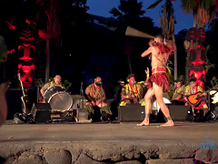 Gorgeous Vera King enjoys while being pleasured in public