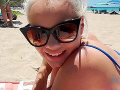 Elsa Jean and her boyfriend get kinky in their sexy glasses