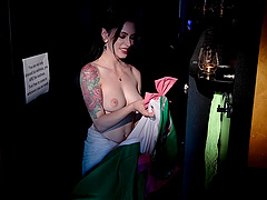 Samantha Cruuz and Anna De Ville in a wild threesome