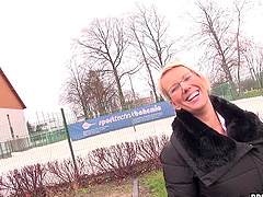 Amateur blonde Luci Angel takes money to be fucked hard in the car