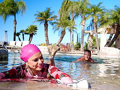 Poolside pussy licking with Scarlett Alexis and Codey Steele