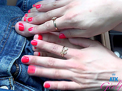 Tattooed hottie Angel Windell shows off her natural tits in pov