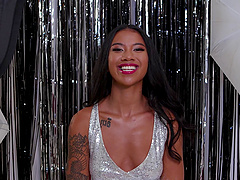 Ameena Green gets pounded doggystyle by Mike Mancini