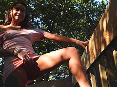 Natural tits and a nice ass on display in public