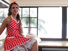 Angelica's sensual solo show with food