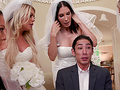 Texas Patti and Sandy Love in a steamy cowgirl session