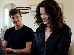 Natural tits bouncing in missionary position with Victoria Voxxx