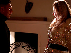 Shaved pussy closeup for your viewing pleasure