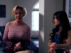 Mature lesbians Lulu Chu and Dee Williams get down and dirty