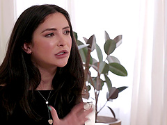 Trans beauty Zariah Aura seduces straight couple for a threesome