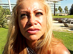 Curvy milf with big tits gets a messy cumshot